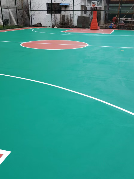 夏津 球场长期使用易出现地面开裂
